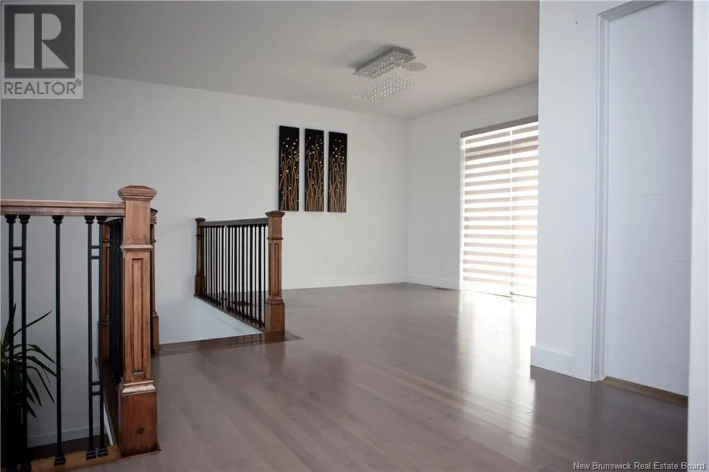 44 Bicentennial Drive