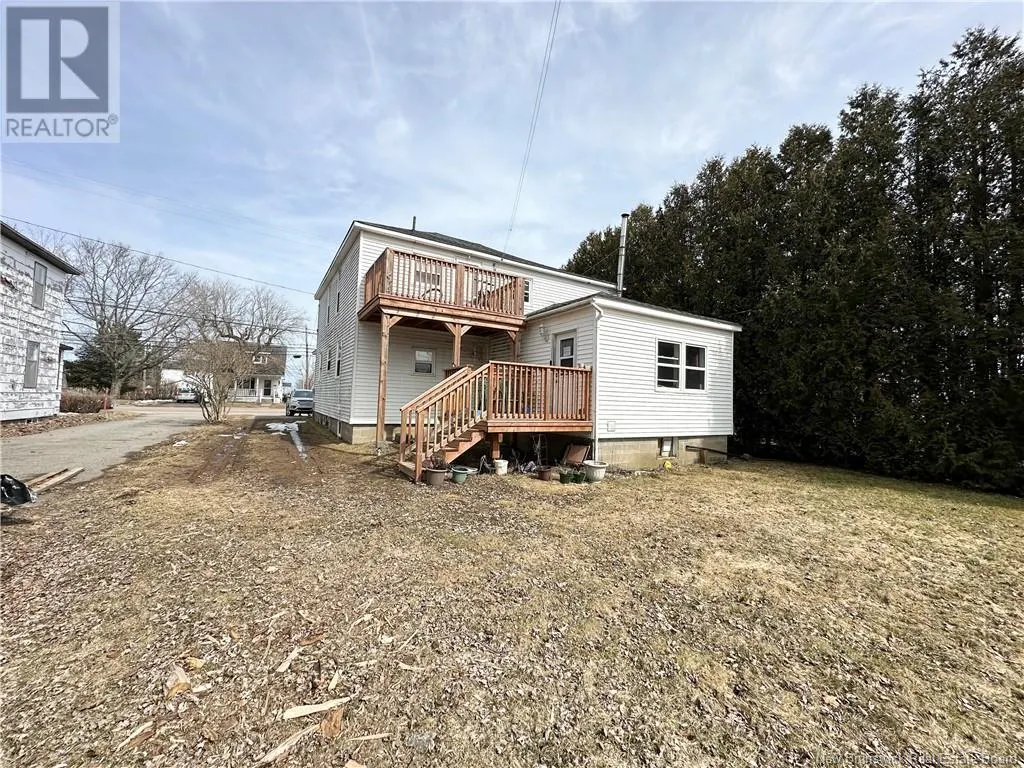 9470 Rue Main