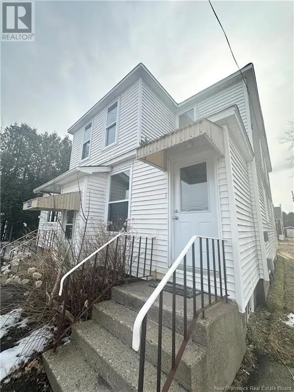 9470 Rue Main