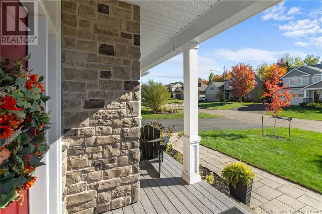 181 Valmont Crescent