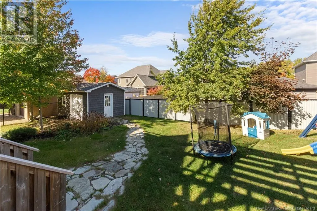 181 Valmont Crescent