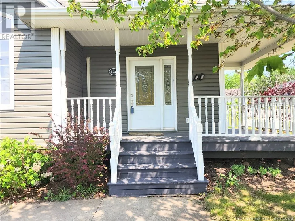 126 Meunier Street