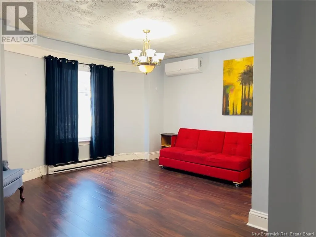 146 WENTWORTH