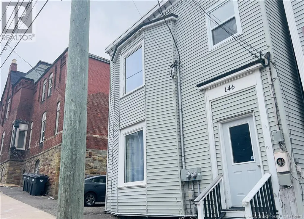 146 WENTWORTH