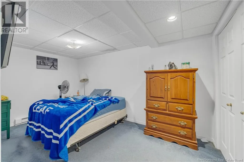 10 John T  McMillan Avenue