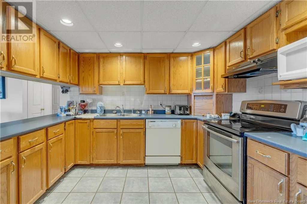 10 John T  McMillan Avenue