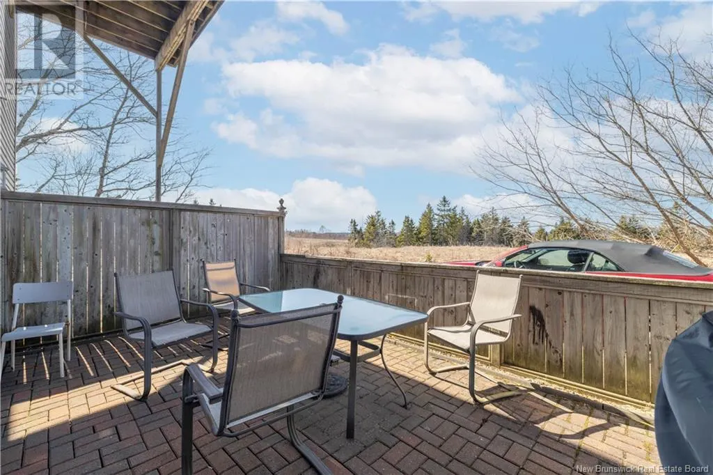 10 John T  McMillan Avenue