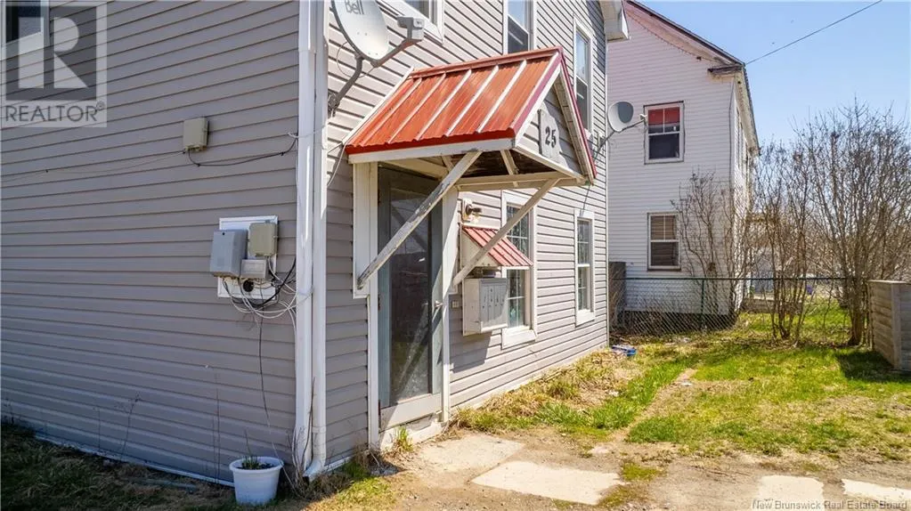 25 Pleasant Street