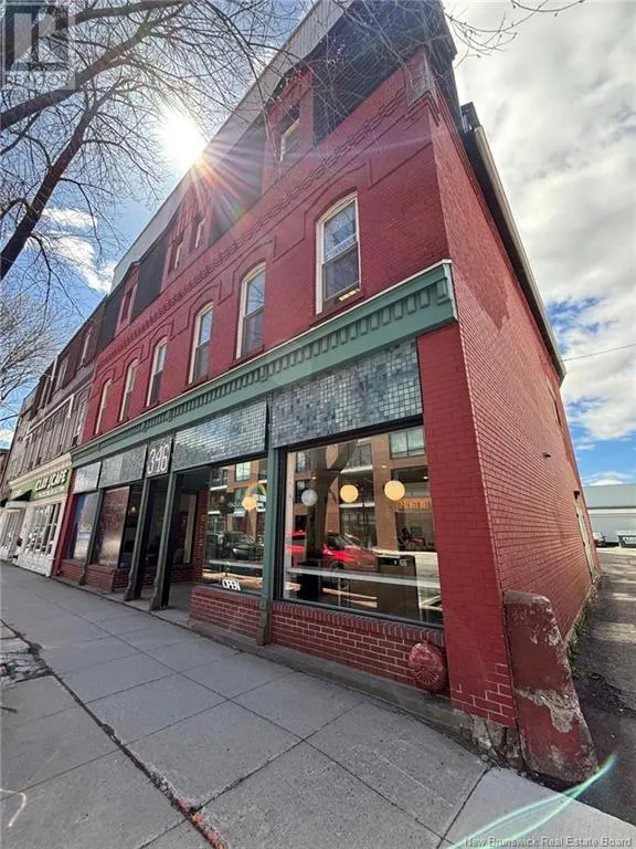 346 Queen Street Unit# 302