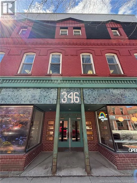 346 Queen Street Unit# 302