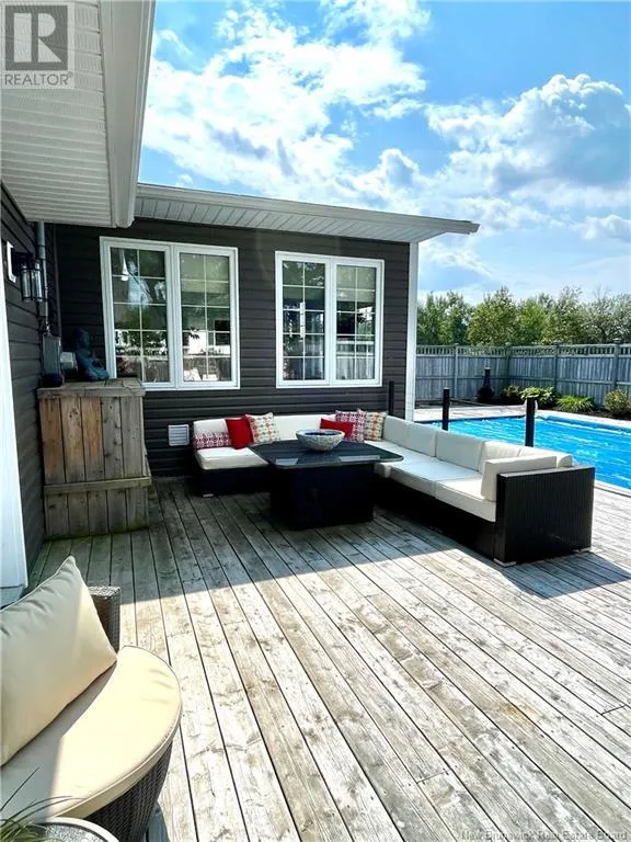 615 Rockland Road