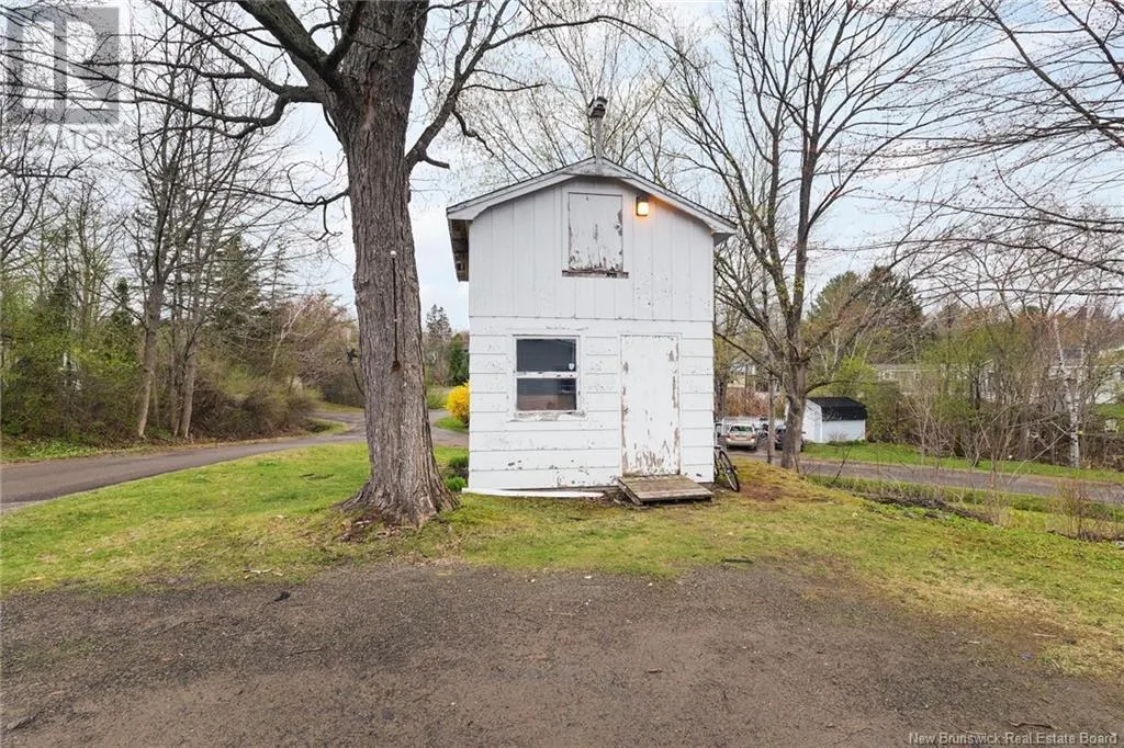 365 Fairmount Lane