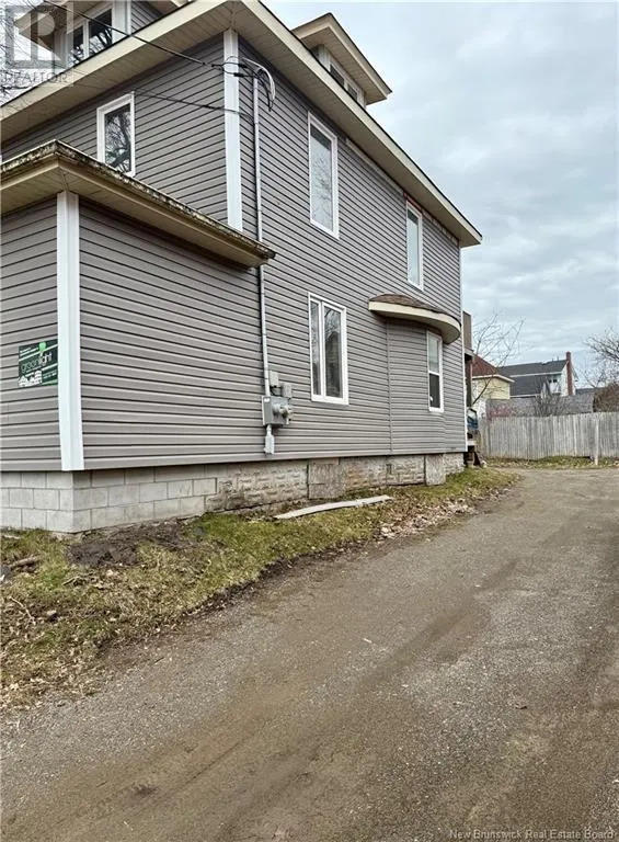 87 St George Boulevard