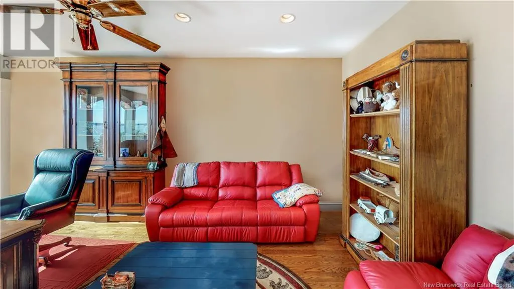 434 Hills Point Road