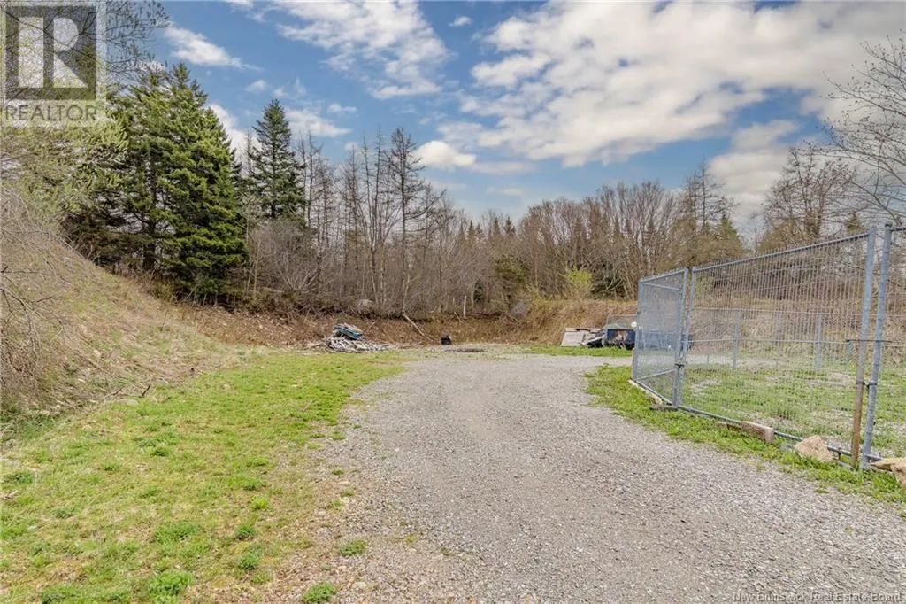 1068-1070 Latimore Lake Road