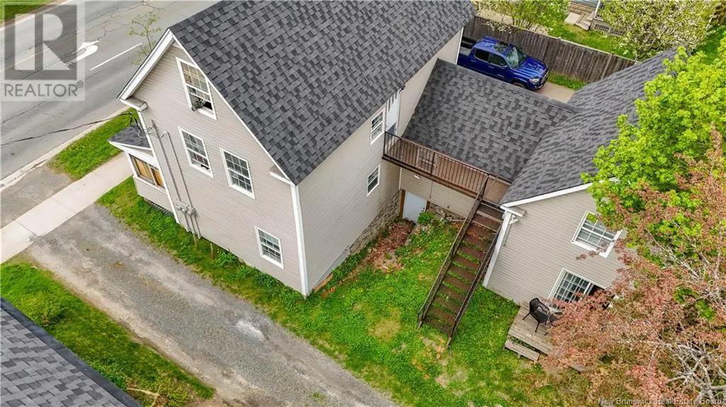 320 Smythe Street