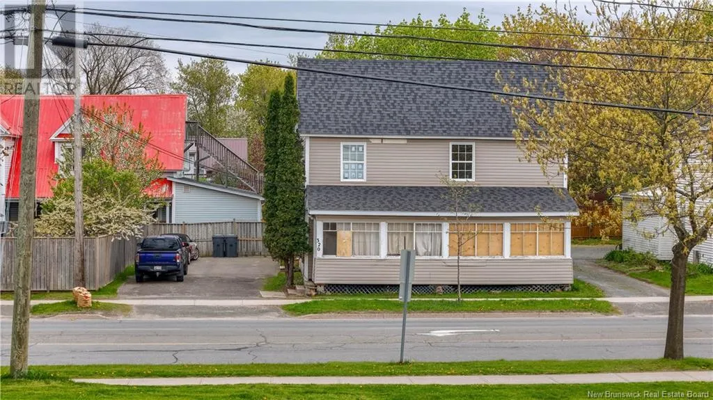 320 Smythe Street