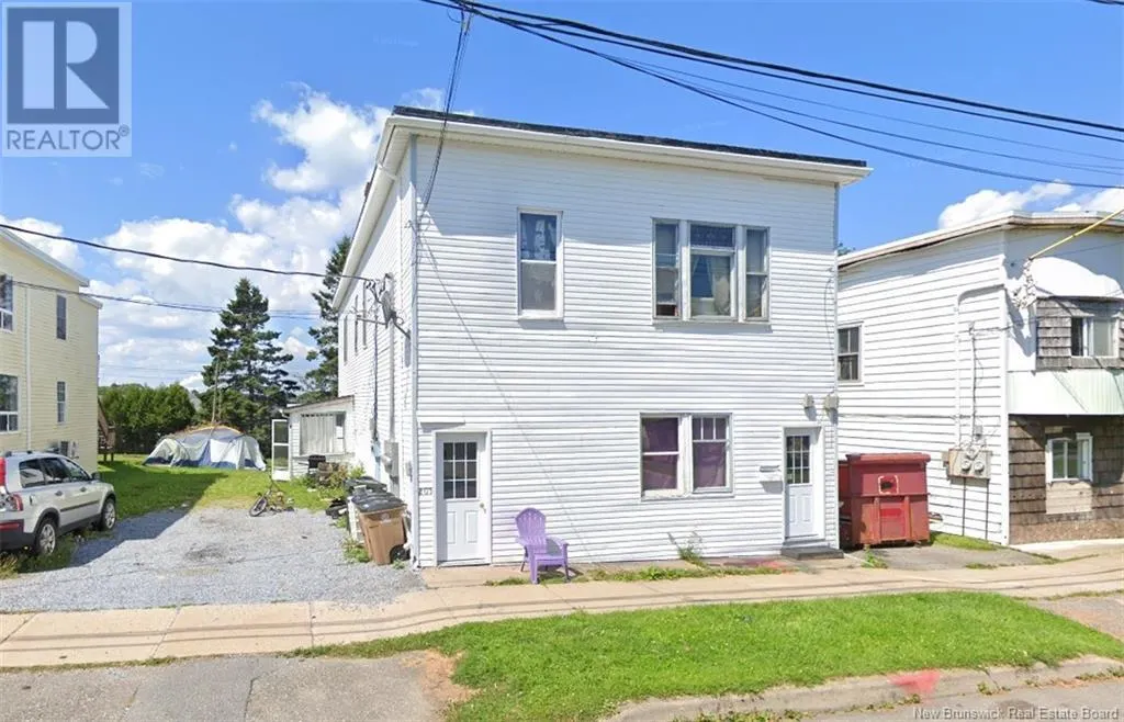 203 Queen Street W