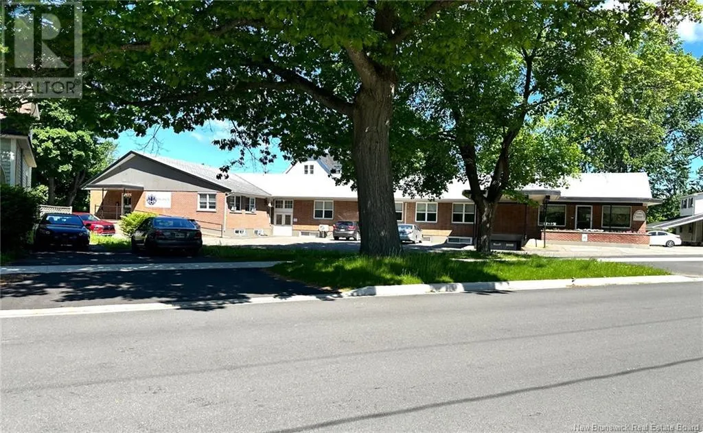 33 Rookwood Avenue