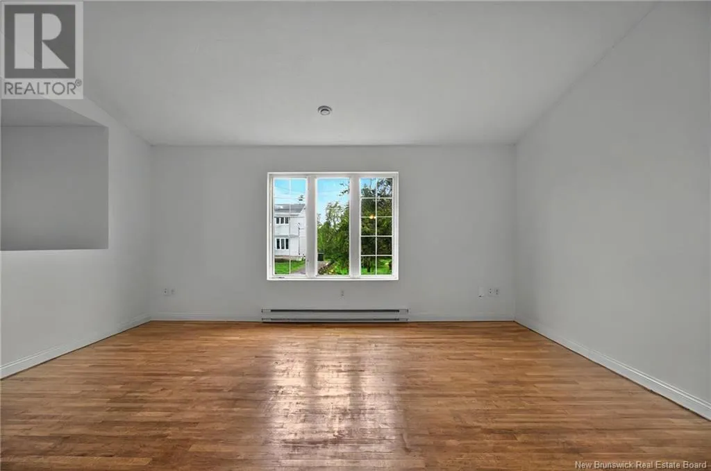 25 Thaddee Street