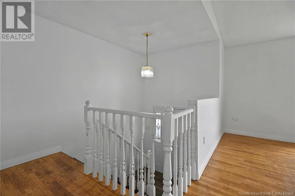 25 Thaddee Street