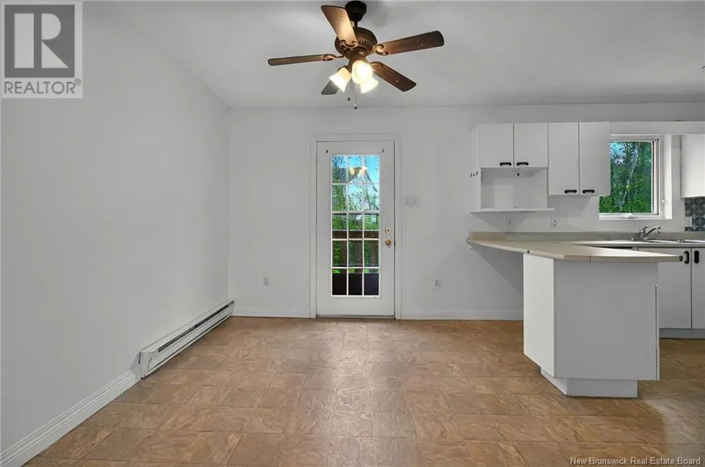 25 Thaddee Street