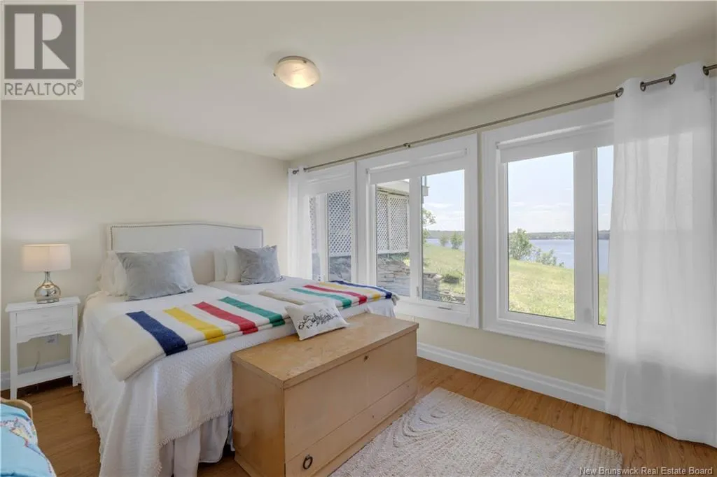 158 Hills Point Road