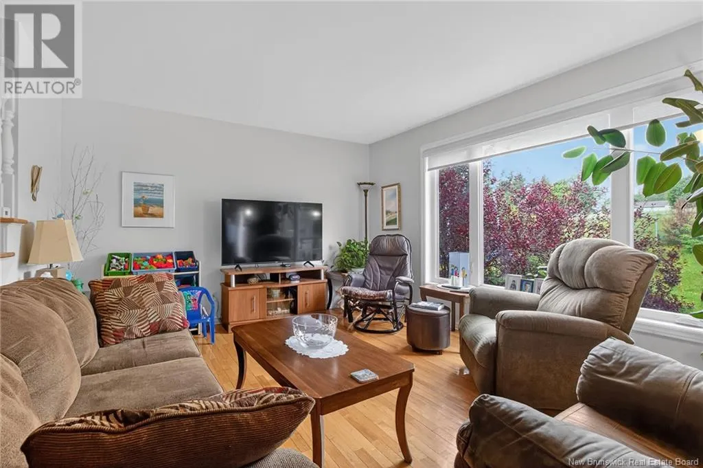 707 Laurier Street Unit# 2