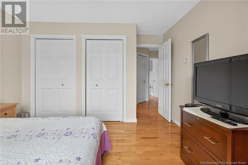 707 Laurier Street Unit# 2