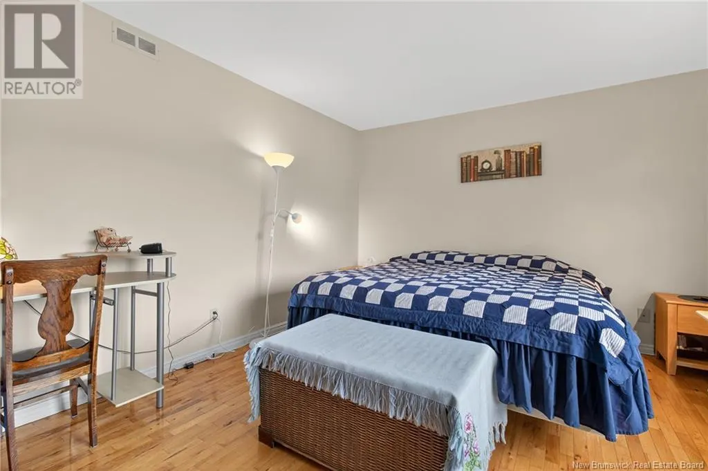 707 Laurier Street Unit# 2