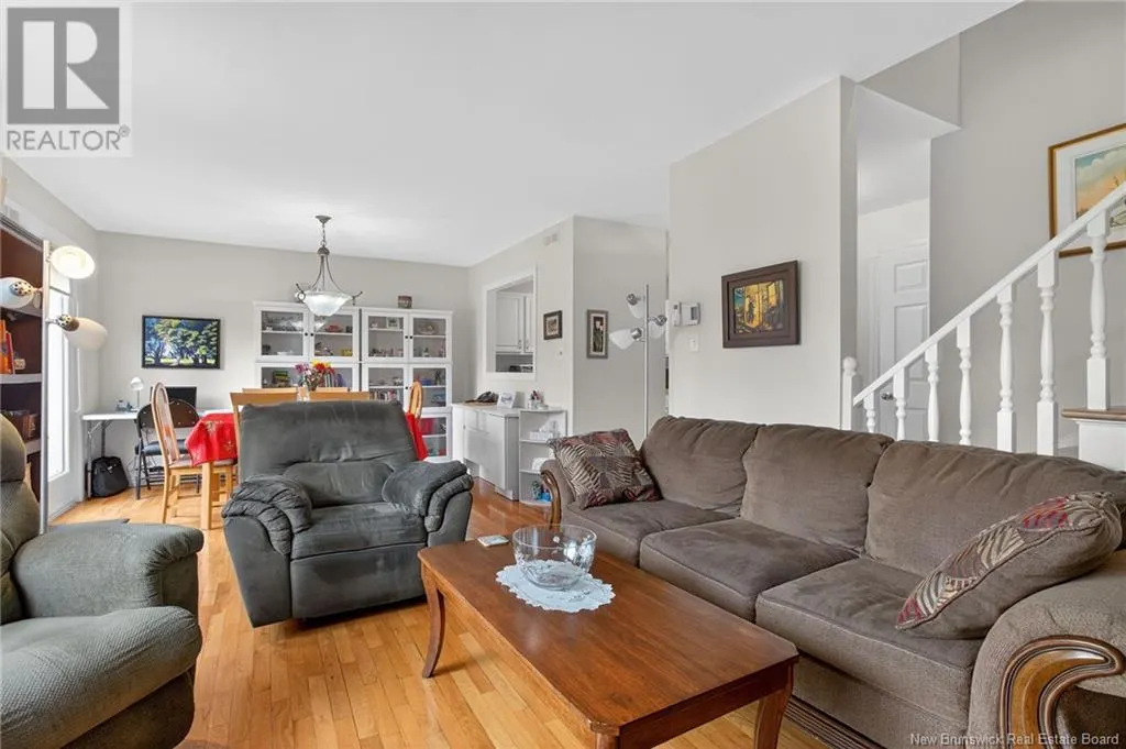 707 Laurier Street Unit# 2
