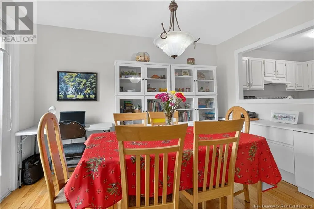 707 Laurier Street Unit# 2