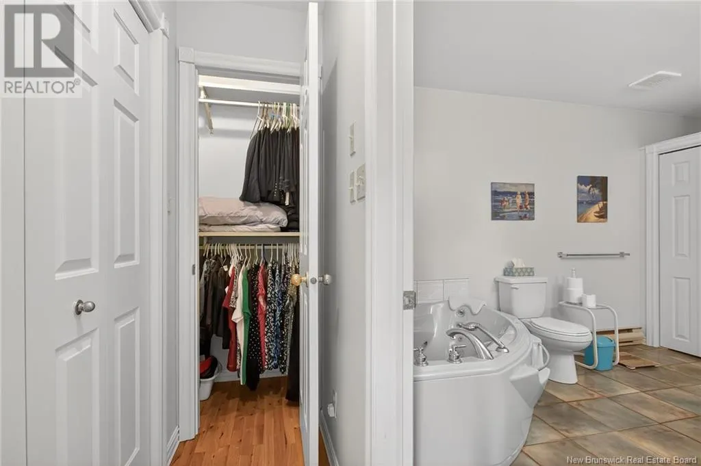 707 Laurier Street Unit# 2