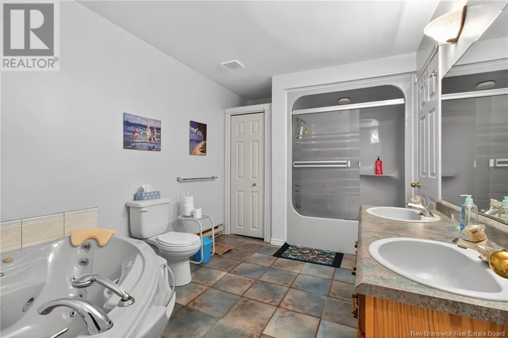 707 Laurier Street Unit# 2