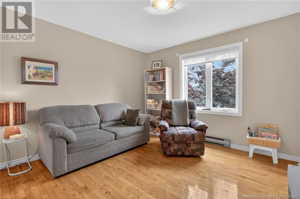 707 Laurier Street Unit# 2