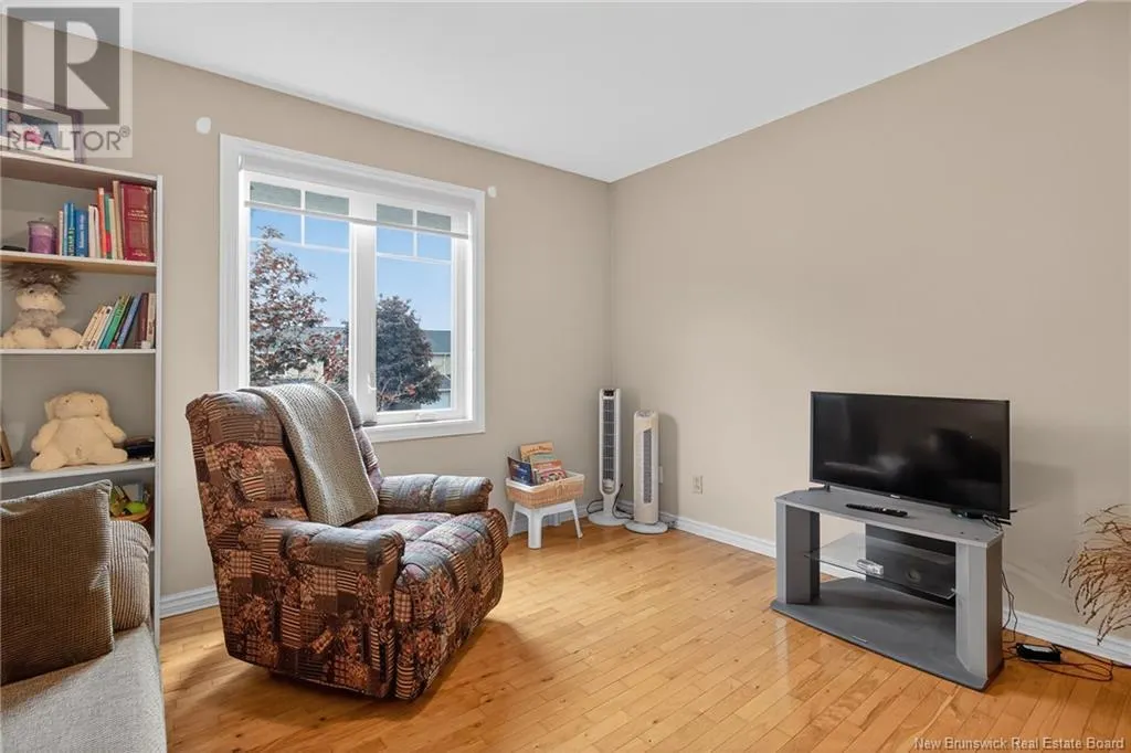 707 Laurier Street Unit# 2