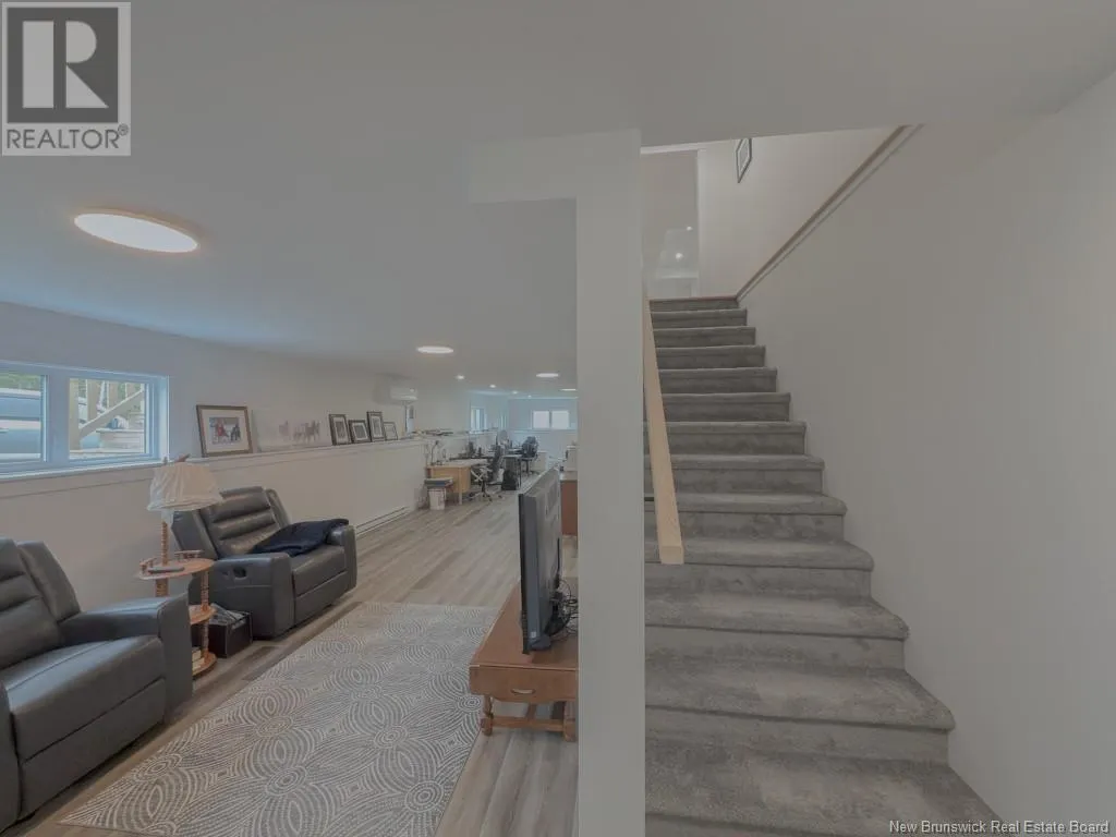 77 Meadowlark Drive