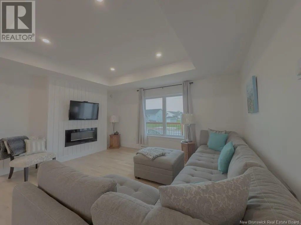 77 Meadowlark Drive