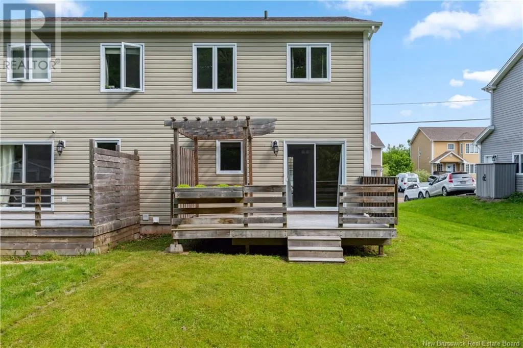 73 des Érables Street