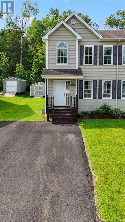 73 des Érables Street