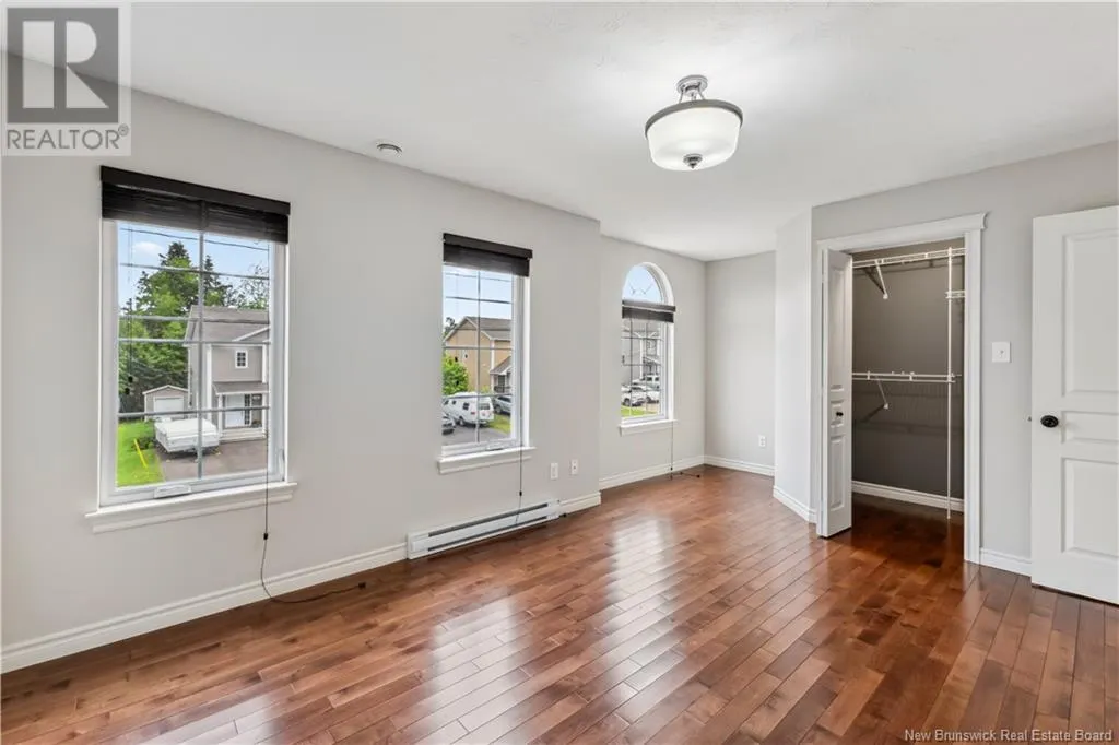 73 des Érables Street