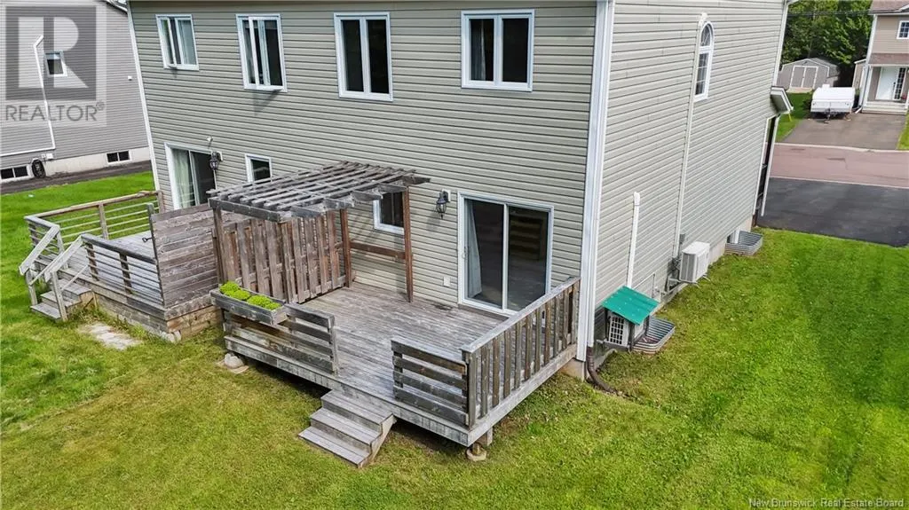 73 des Érables Street