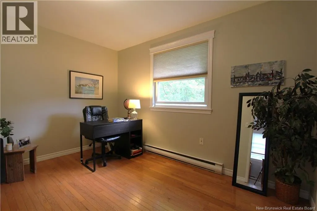 17 Crestline Road