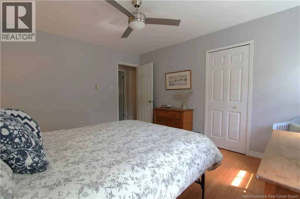 17 Crestline Road