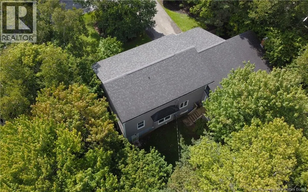 17 Crestline Road