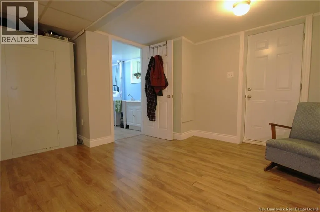 17 Crestline Road
