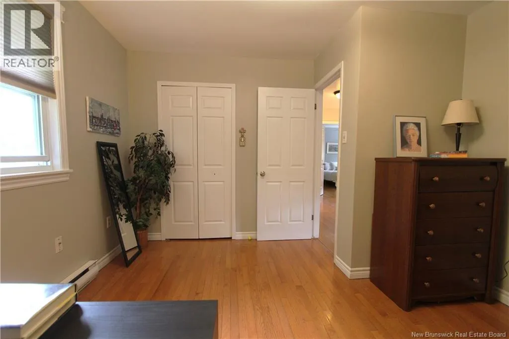 17 Crestline Road