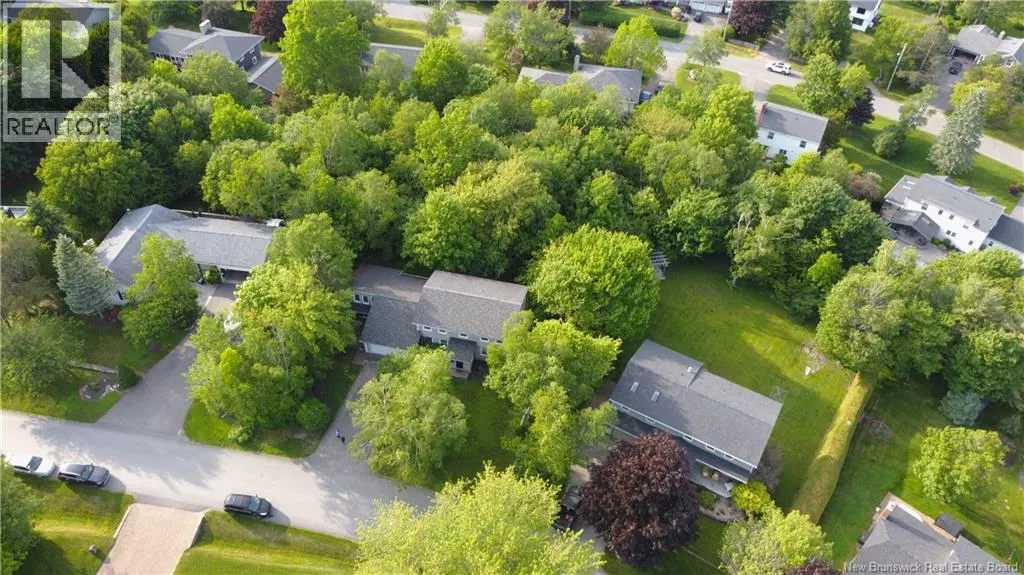 17 Crestline Road
