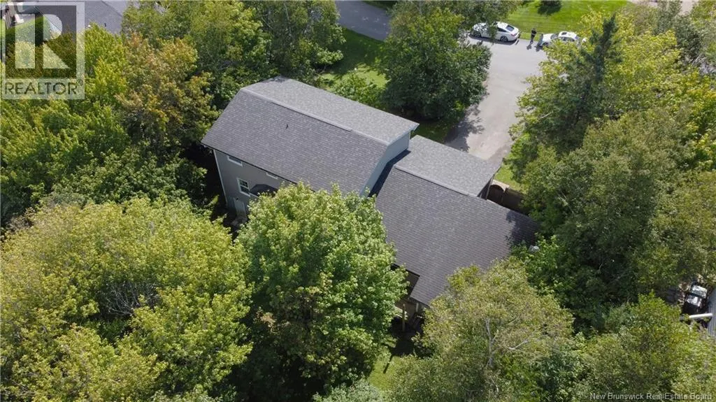 17 Crestline Road