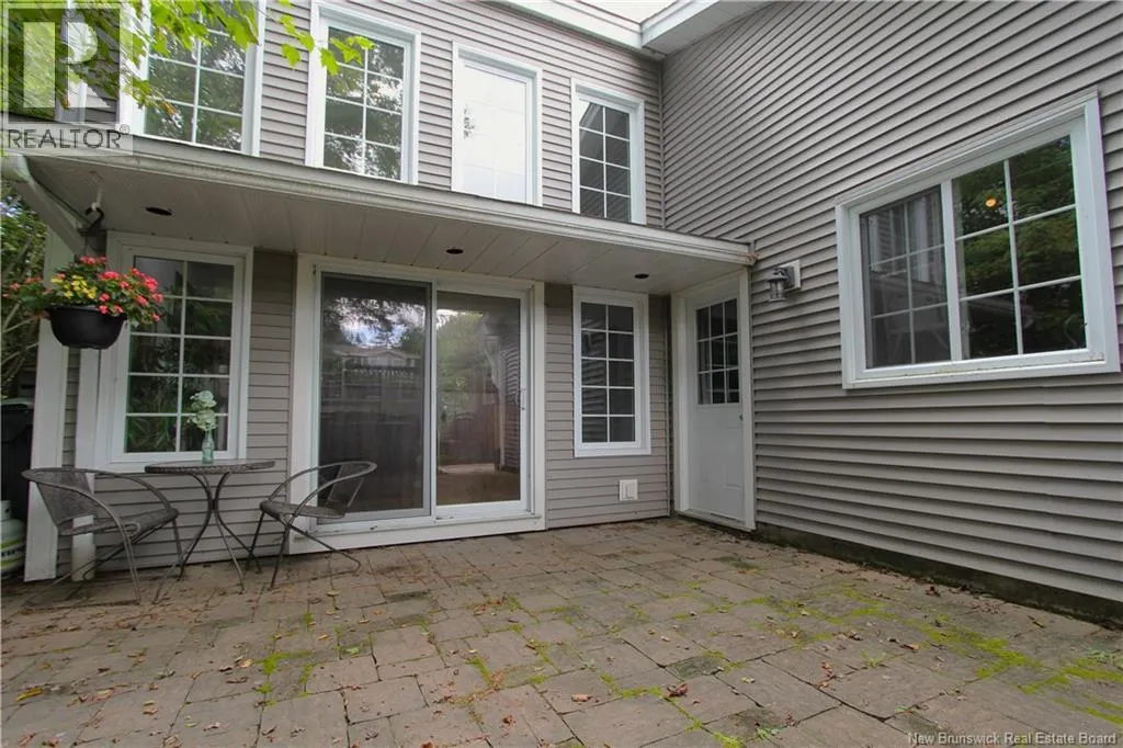 17 Crestline Road